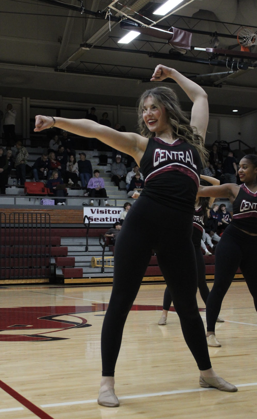 Varsity Boys Basketball vs. Manhattan 12/10 (Photo Gallery)